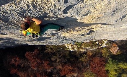 Alessandro Zeni, Ultimo Movimento, Totoga - Alessandro Zeni climbing Ultimo Movimento 8b at Totoga, Dolomites, Italy