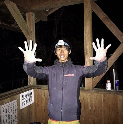Sachi Amma - Il climber giapponese Sachi Amma, vincitore delle Coppa del Mondo Lead 2012 e 2013, completa il suo progetto di salire salire 10 vie di 9a o più difficile nel 2015.