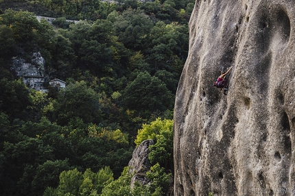 Basilicata climbing Castelmezzano, Pietrapertosa - Basilicata stray rocks climbing expedition