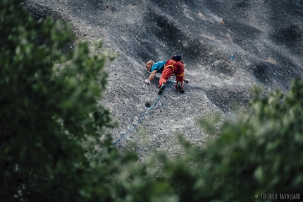 Basilicata climbing Castelmezzano, Pietrapertosa - Basilicata stray rocks climbing expedition