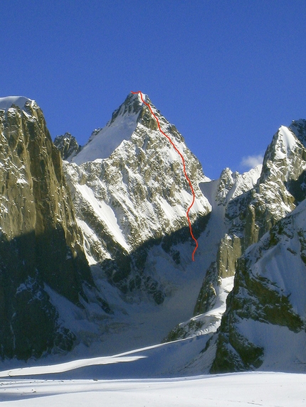 Kyzyl Asker, Kyrgyzstan, Kokshaal Too - Kyzyl Asker 2015: the route White Walker on the NW face of Panfilovski Division, climbed on 12/09/2015 by Miha Hauptman and Uroš Stanonik