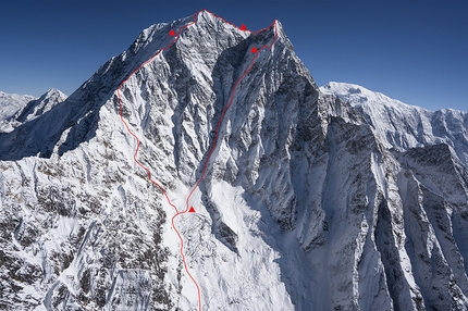 Nilgiri South, Himalaya - Nilgiri South 6869m, Himalaya e la linea di salita percorsa da Hansjörg Auer, Alexander Blümel e Gerhard Fiegl