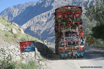 Khane Valley 2015 Italian Karakorum Expedition - Khane Valley 2015 Italian Karakorum Expedition: Karakorum Highway