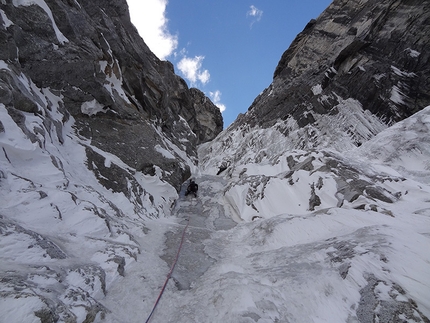 Lachit valley, Tagas, Karakorum, Pakistan, Tomasz Klimczak, Maciej Bedrejczuk, Marcin Wernik, Maciej Janczar - Lachit valley, Tagas, Karakorum: Polish Couloir -goulotte di ghiaccio