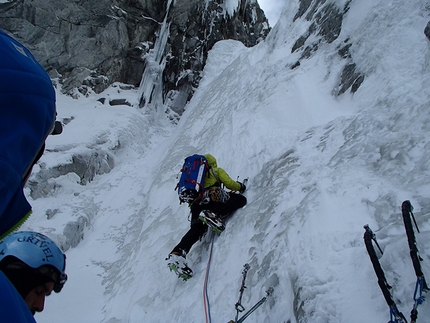 Lachit valley, Tagas mountains, Karakorum, Pakistan, Tomasz Klimczak, Maciej Bedrejczuk, Marcin Wernik, Maciej Janczar - Lachit valley, Tagas mountains, Karakorum, Pakistan: Polish Couloir - start of steep ice climbing