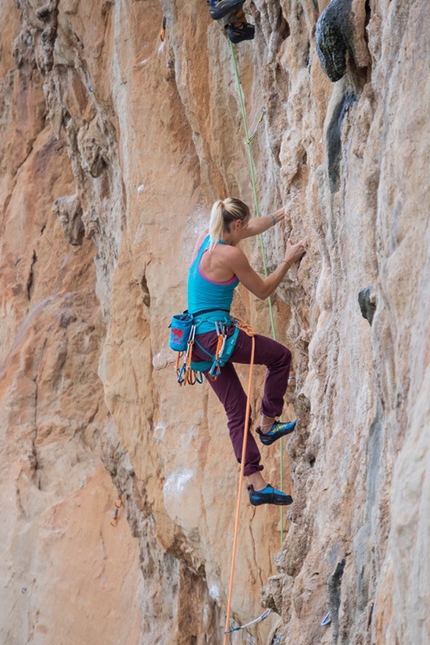 San Vito Climbing Festival 2015 - San Vito Climbing Festival 2015: Federica Mingolla al nuovo settore