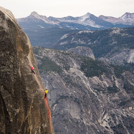 Lost Arrow Spire in Yosemite con Sasha DiGiulian e Kevin Jorgeson