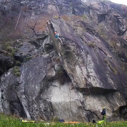 Gabriele Moroni - Gabriele Moroni maing the first ascent of Maestri di Vita at Metanodotto