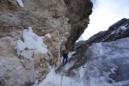 Antelao, Dolomiti, Canalone Oppel, Carlo Cosi, Giovanni Zaccaria - Antelao Canalone Oppel: la doppia del tiro chiave di salita