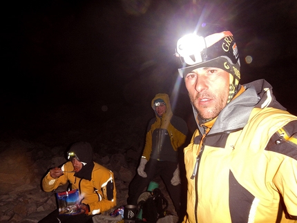 Cerro San Lorenzo, Patagonia, Dejan Koren, Boštjan Mikuž, Rok Kurinčič, Domen Petrovčič, Domen Kastelic - Cerro San Lorenzo, No Fiesta (Dejan Koren, Rok Kurinčič & Boštjan Mikuž, ED+, 1600m 20-21/11/2015).