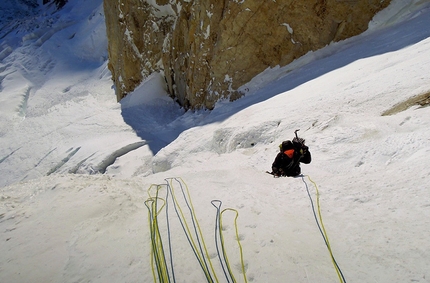 Cerro San Lorenzo, Patagonia, Dejan Koren, Boštjan Mikuž, Rok Kurinčič, Domen Petrovčič, Domen Kastelic - Cerro San Lorenzo, Exit (Domen Petrovčič & Domen Kastelic, ED 90° M, 1000m, 21/11/2015)