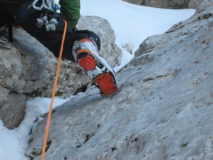 Gran Sasso: Tre Spalle Corno Piccolo enchainment - Mixed climbing up the Bonacossa gully, Gran Sasso d'Italia