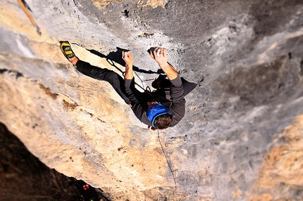 Andrea De Giacometti, Zuza Area, Primiero - Andrea De Giacometti sale La Suerte 8c/+ alla Zuza Area, Valle di Primiero.