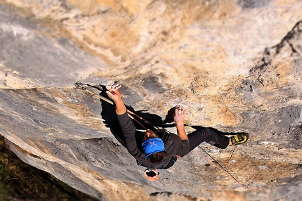 Andrea De Giacometti, Zuza Area, Primiero - Andrea De Giacometti sale La Suerte 8c/+ alla Zuza Area, Valle di Primiero.