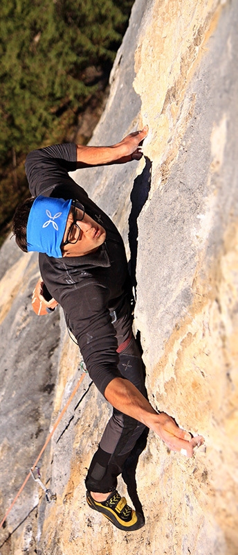 Andrea De Giacometti, Zuza Area, Primiero - Andrea De Giacometti sale La Suerte 8c/+ alla Zuza Area, Valle di Primiero.