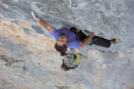 Alex Luger, Drusenfluh, Rätikon - Alex Luger durante la prima salita di The Gift (8c, 350m), Drusenfluh, Rätikon, Austria