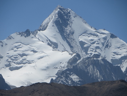 Kirghizistan Pamir Alay, Kara Su, Ak Su, Gian Luca Cavalli, Pier Luigi Maschietto, Giovanni Pagnoncelli, Edoardo Polo, Marcello Sanguineti - Kirghizistan 2015 Pamir Alai: durante il trekking