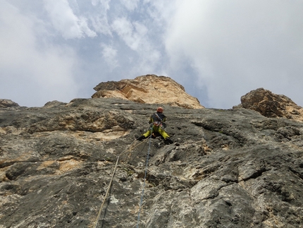 Mulaz, Pale di San Martino, Dolomiti, Alessandro Baù, Claudio Migliorini - Durante l'apertura di Gigi La Trottola (IX-, 450m, Alessandro Baù, Claudio Migliorini, Giovanni Zaccaria 2015)