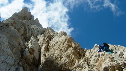 Con Una Montagna Come Casa - Una scena del film Con Una Montagna Come Casa di Alberto Sciamplicotti