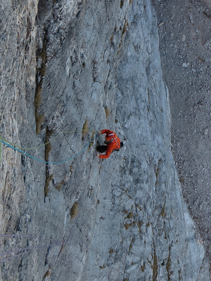 Rondò Veneziano, Torre Venezia (Civetta, Dolomites) - Emanuele Pellizzari climbing Rondò Veneziano on Torre Venezia, Civetta, Dolomites