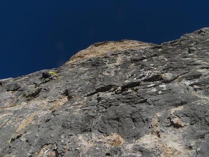 Rondò Veneziano, Torre Venezia (Civetta, Dolomites) - Nicola Tondini climbing Rondò Veneziano on Torre Venezia, Civetta, Dolomites