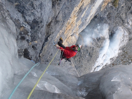 Mur del Pisciadu, Sella, Dolomites - Manuel Baumgartner and Martin Baumgärtner on 30/12/2015 during the probable first ascent of the Mur del Pisciadù Eisfall (V+/M6/WI6), Sella, Dolomites.