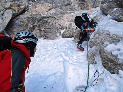 Canale Jannetta, Gran Sasso, Cristiano Iurisci, Gabriele Paolucci, Luca Gasparini - Canale Jannetta, Gran Sasso: uno dei passi chiave della via.