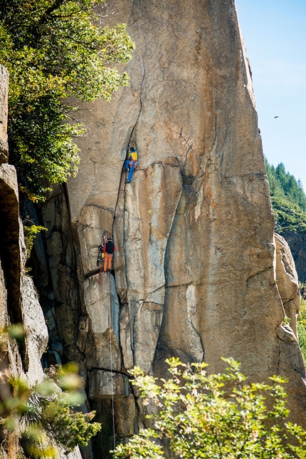 Rolando Larcher, Valle dell'Orco, Torri di Aimonin - Rolando Larcher making the first free ascent of Cani e Gatti 8a+, Torri di Aimonin, Valle dell'Orco