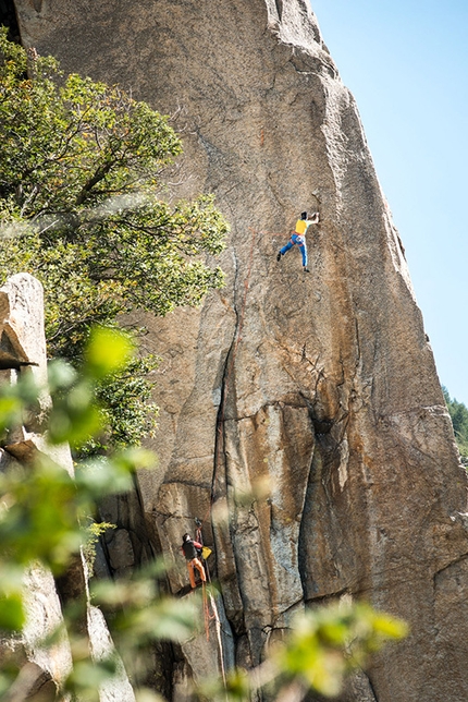 Rolando Larcher, Valle dell'Orco, Torri di Aimonin - Rolando Larcher making the first free ascent of Cani e Gatti 8a+, Torri di Aimonin, Valle dell'Orco