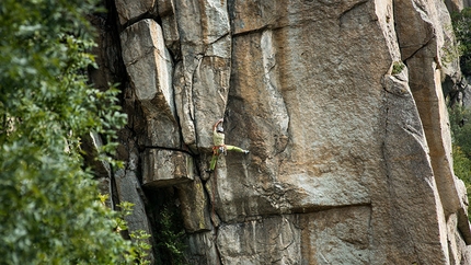 Rolando Larcher, Valle dell'Orco, Torri di Aimonin - Rolando Larcher durante la prima libera di Know Yourself? E76c o 8a trad, Torri di Aimonin, Valle dell'Orco