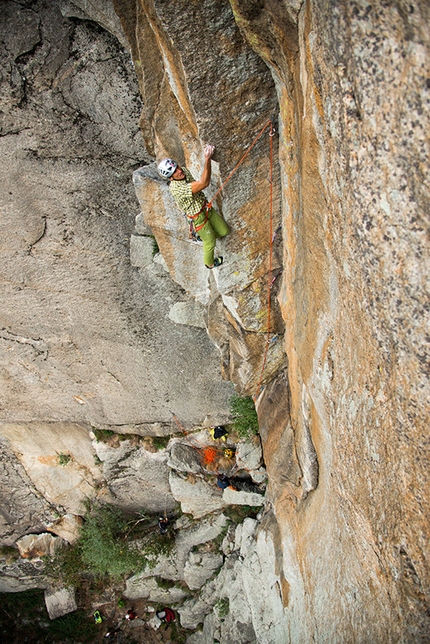 Rolando Larcher, Valle dell'Orco, Torri di Aimonin - Rolando Larcher making the first free ascent of Know Yourself? E76c or 8a trad, Torri di Aimonin, Valle dell'Orco