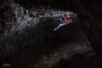 Silvio Reffo - Silvio Reffo climbing Sansjki par extension 9a at Misja Pec, Slovenia