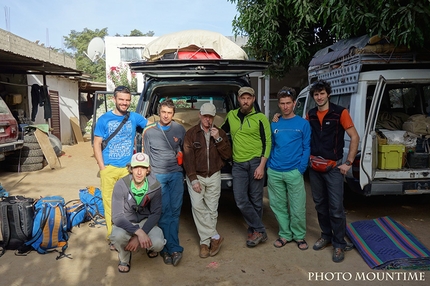 Ciad Climbing Expedition 2015 - Ciad Climbing Expedition 2015: il gruppo al completo prima della partenza