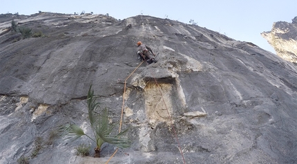 El Diente, Monterrey, Mexico - During the first ascent of El Son del Viento (5.12d, 420m Octavio Aragon, Sergio Almada Berreta, Gareth Leah) El Diente, Monterrey, Mexico