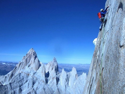 Interview with Colin Haley and Alex Honnold after the Cerro Torre Traverse in day (Patagonia)