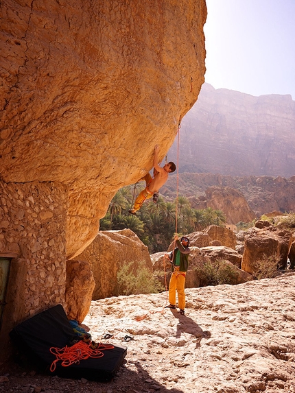 Oman sport climbing Arnaud Petit, Read Macadam, Alex Ruscior - Read Macadam on his 8c project Valley of Giants, Oman