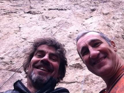 Neverending Wall, Parete Rossa Di Catteissard - Neverending Wall: Andrea Giorda e Maurizio Oviglia soddisfatti!