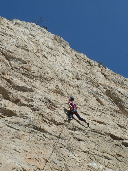 Neverending Wall, Parete Rossa Di Catteissard - Neverending Wall: Federica Mingolla, inizia il difficile