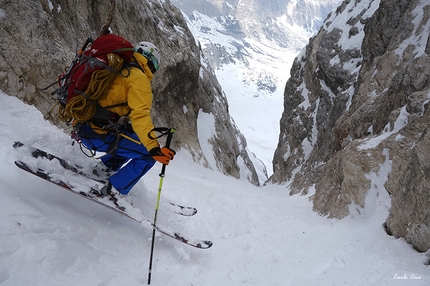 Sci Ripido e Scialpinismo. I 3000 delle Dolomiti - In discesa dal Canalone Oppel all'Antelao