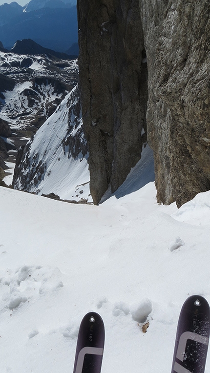 Sci Ripido e Scialpinismo. I 3000 delle Dolomiti - Prima discesa del canale nordest della Cima Uomo