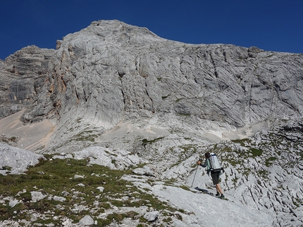 Punta del Pin, Prags Dolomites, Ulrich Viertler, Raffaele Sebastiani - Die Leiden des Jungen Werther (250m, VIII+/IX- , R3, III:EX, Ulrich Viertler, Raffaele Sebastiani summer 2015)