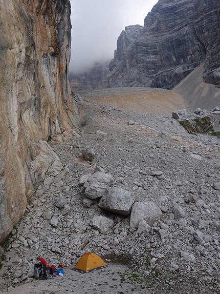 Punta del Pin, Dolomiti di Braies, Ulrich Viertler, Raffaele Sebastiani - Base Camp below Punta del Pin