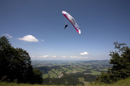 RED BULL X-ALPS 2009 - Christian Maurer