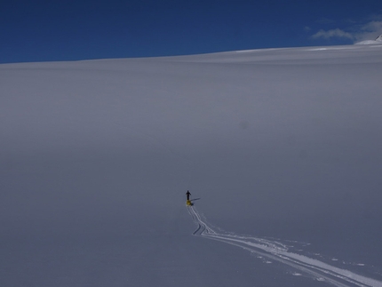 Henry Worsley and the need to explore - British explorer on 2 January 2016 during his attempt to cross the Arctic continent