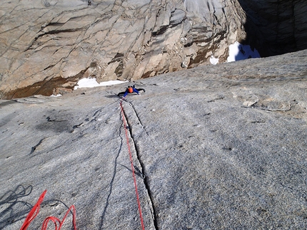 Takaaki Nagato, Katsutaka Yokoyama, Patagonia - Takaaki Nagato e Katsutaka Yokoyama in Patagonia: Knobmania (7c, 400m) parete ovest Aguja El Tridente