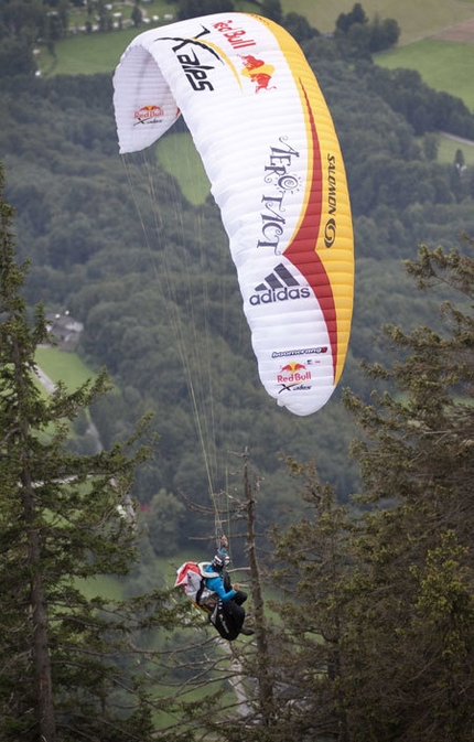 RED BULL X-ALPS 2009 - Kaoru Ogisawa