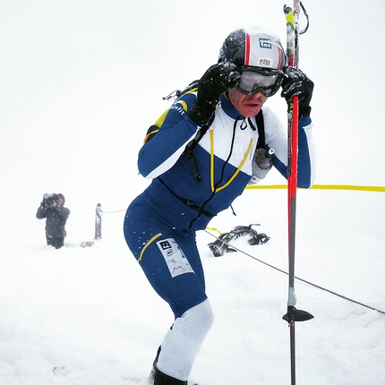 Tris Rotondo, Canton Ticino, Svizzera - Durante il Tris Rotondo, la gara di scialpinismo domenica 28 febbraio 2016 in Canton Ticino, Svizzera.