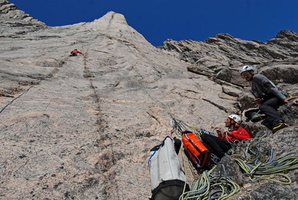 Ragni di Lecco in Groenlandia terra per l'alpinismo e l'arrampicata