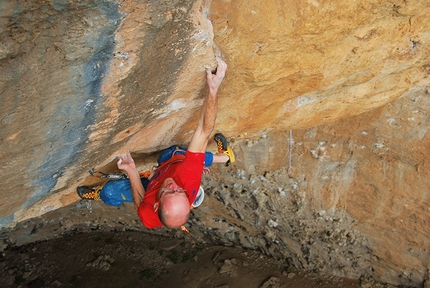 Iker Pou - Iker Pou durante la prima salita di Cleteropa Original 9a, Maiorca