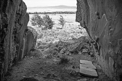 Patagonia climbing - Pirmin Bertle climbing The cold and smelly breath of death 8B+/8C at Dorotea, Puerto Natales, Patagonia
